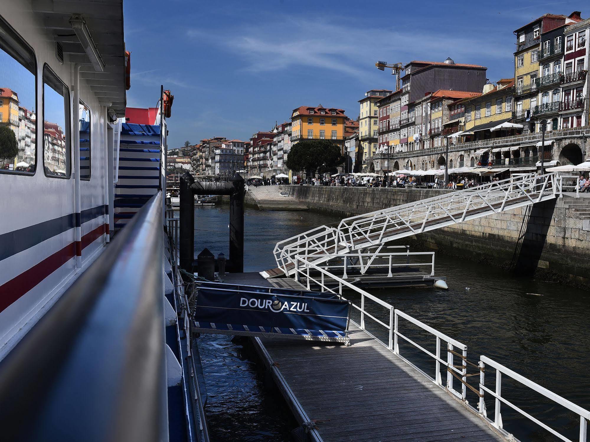 Invicta Ribeira Boat Hotel Porto Eksteriør bilde