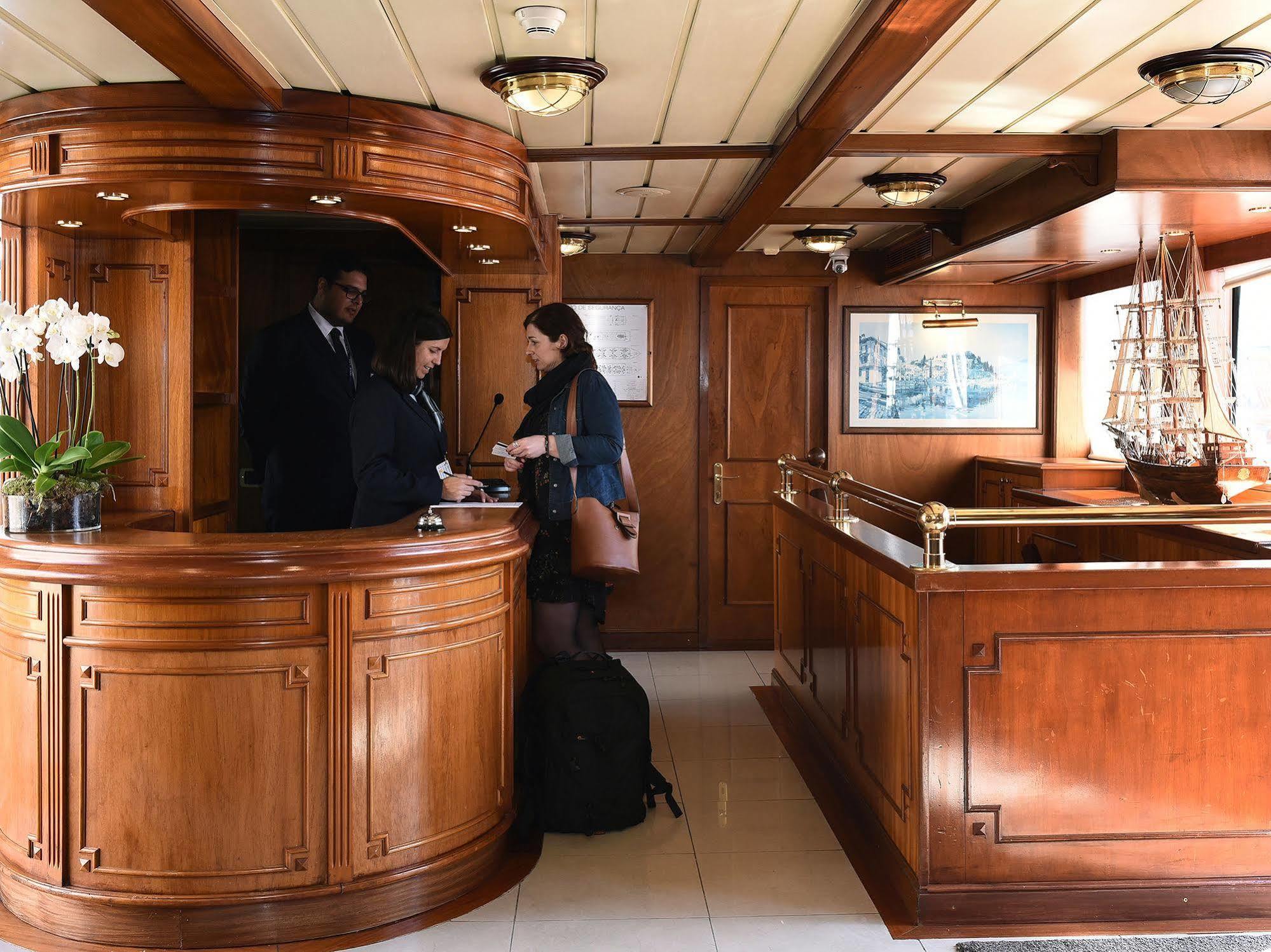 Invicta Ribeira Boat Hotel Porto Eksteriør bilde
