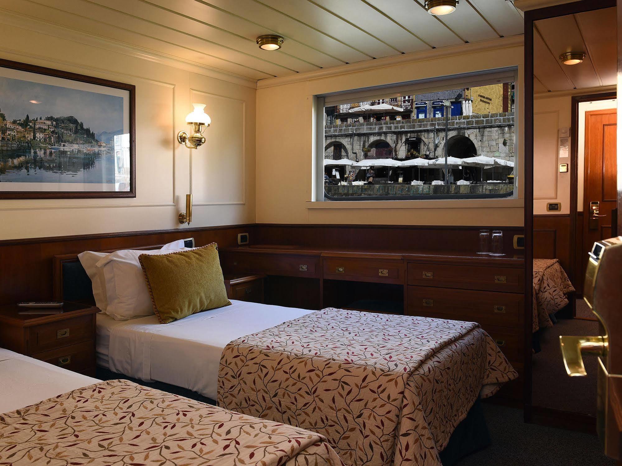Invicta Ribeira Boat Hotel Porto Eksteriør bilde
